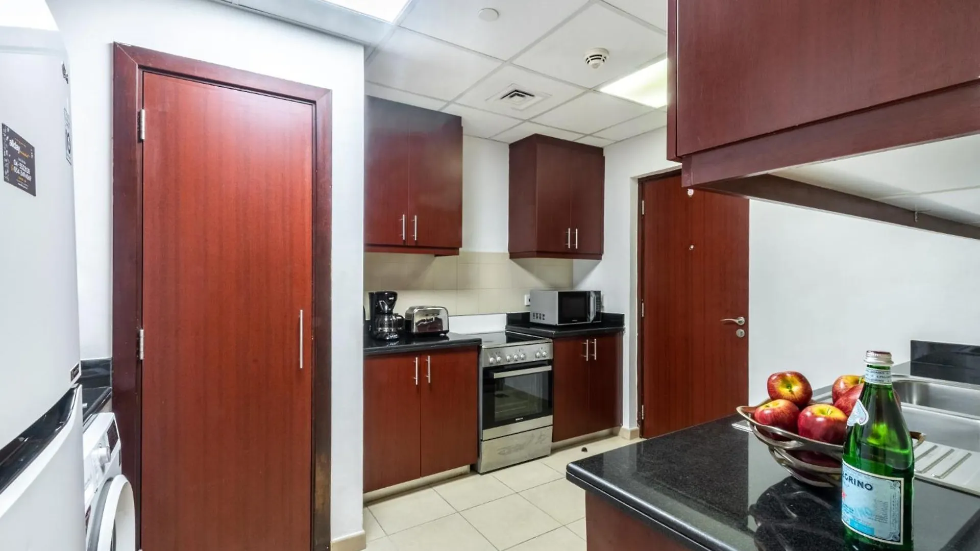 The Smart Concierge - Bahar 1 Apartment Dubai